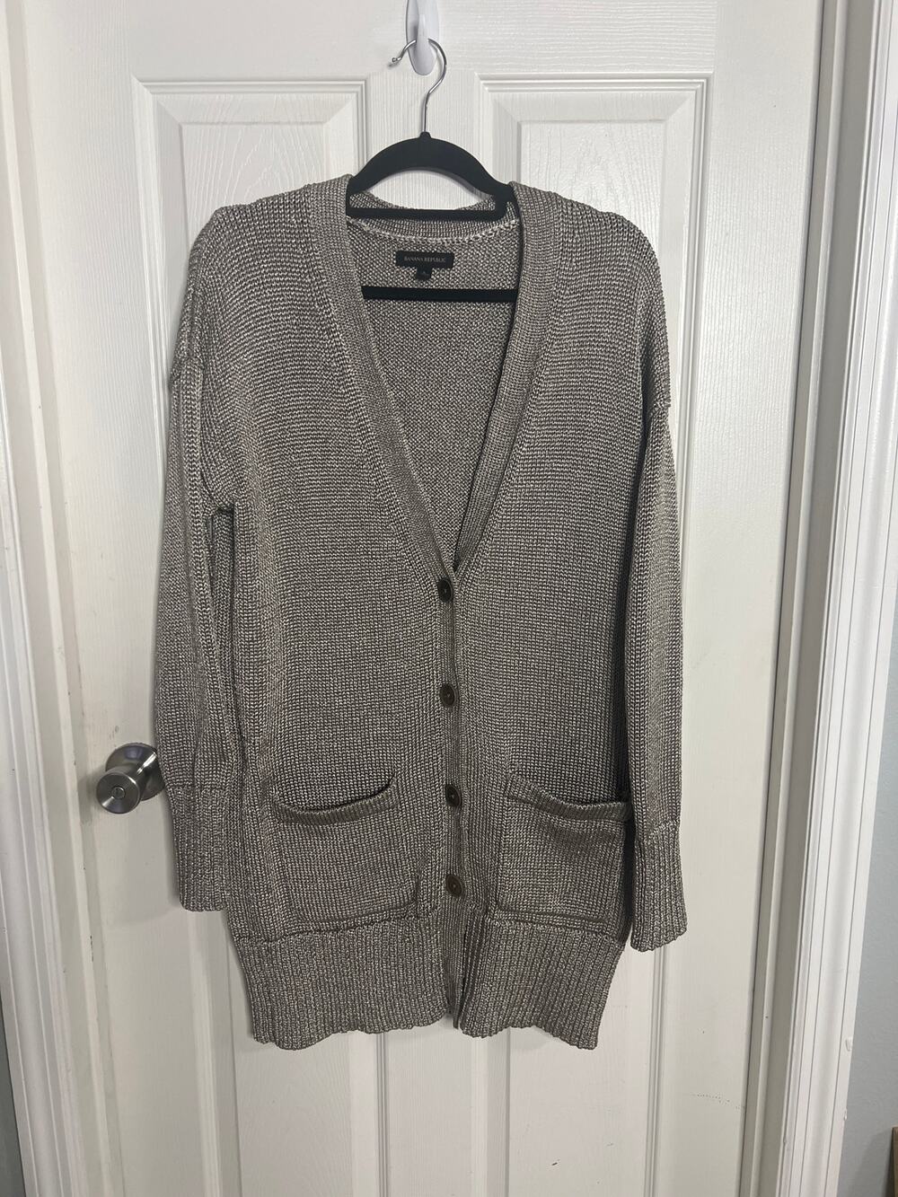 Beautiful Banana Republic Metallic brownish Cardigan size L.Great heavy material